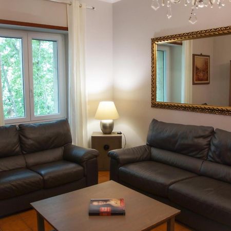 Family'S Apartment Trastevere Рим Экстерьер фото