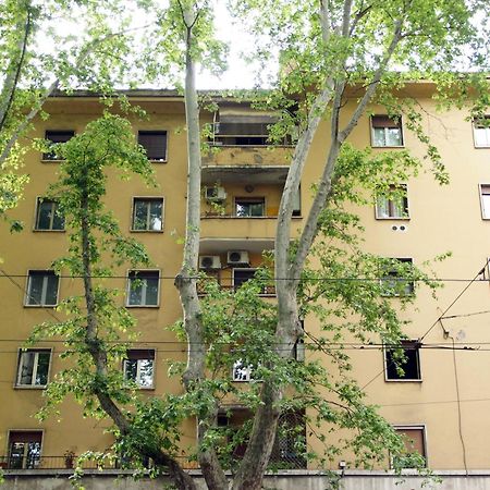 Family'S Apartment Trastevere Рим Экстерьер фото