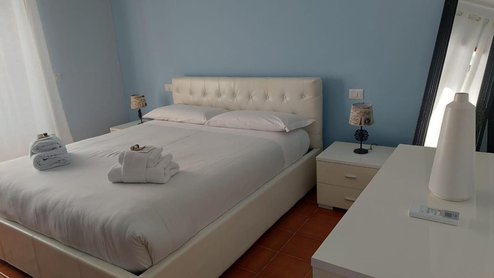 Family'S Apartment Trastevere Рим Экстерьер фото